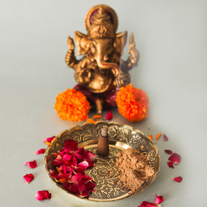 
                  
                    Klassic Brass Puja Thali/Bhog Thali with Flower Embossed Design for Mandir Home & Temple Decoration & Gifting (Gold, 4.25 Inch Diameter), 1 Pcs
                  
                