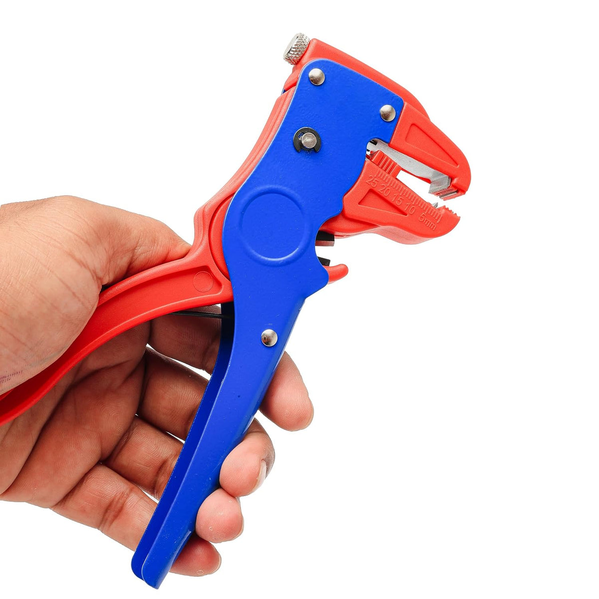 Automatic cable stripper with integrated cutter for clean wire preparation