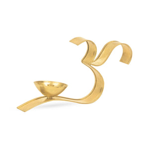 
                  
                    Klassic Decorative Brass Om Shape Oil Diya with Handle for Home, Temple, Office, Gifting & Decor for Pooja Room(6 Inch X 3 Inch), Gold, Medium
                  
                
