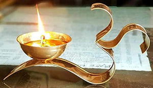 
                  
                    Klassic Decorative Brass Om Shape Oil Diya with Handle for Home, Temple, Office, Gifting & Decor for Pooja Room(6 Inch X 3 Inch), Gold, Medium
                  
                