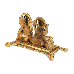
                  
                    Klassic Ganesha & Laxmi Idol Oil Lamp Diya|Diwali Diya for Puja Diwali Gift Home Temple Articles Decoration Gifts|(Pack of 1,Golden)
                  
                