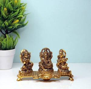 
                  
                    Klassic Laxmi Ganesh Saraswati Idol with Good Design Diya Lamp | Diwali Diya, Durga Puja Gift Temple Articles Decoration Antique Gifts (Pack of 1, Golden)
                  
                